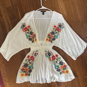 FLOWY FLOWER DRESS - PERFECT FOR SPRING